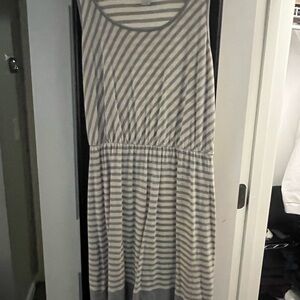 Loft, size medium, like new, but used dress